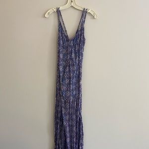 Maxi dress with slits